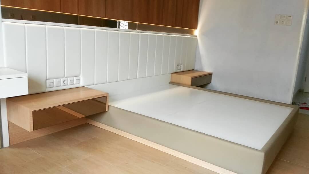 Dipan dan panel dinding kamar tidur custom Traplindo