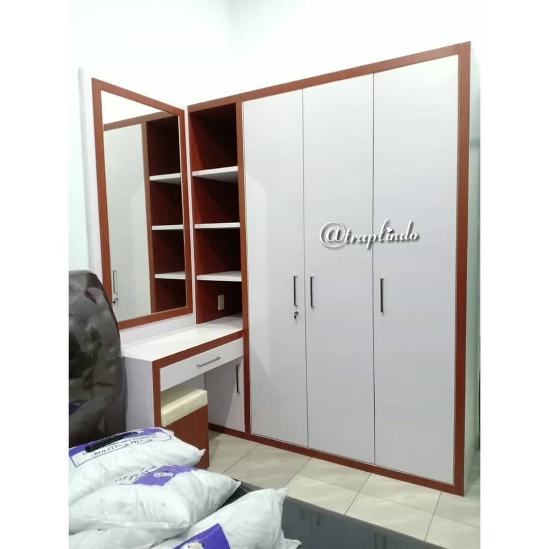 Lemari dan meja rias custom Traplindo