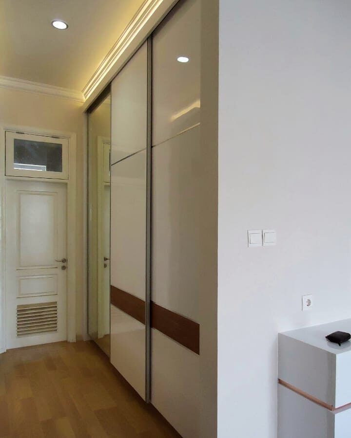 Lemari sliding door custom Traplindo